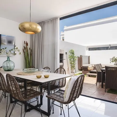 Acacia Villa